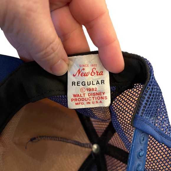 Vintage 1982 Walt Disney World Epcot Center Blue SnapBack Trucker Hat - Picture 4 of 4